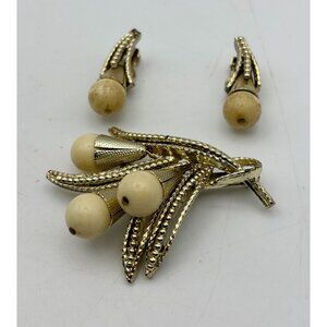 1960s Gold Tone Floral Cream Brooch-Clip On Earrings Set-Faux Pearl